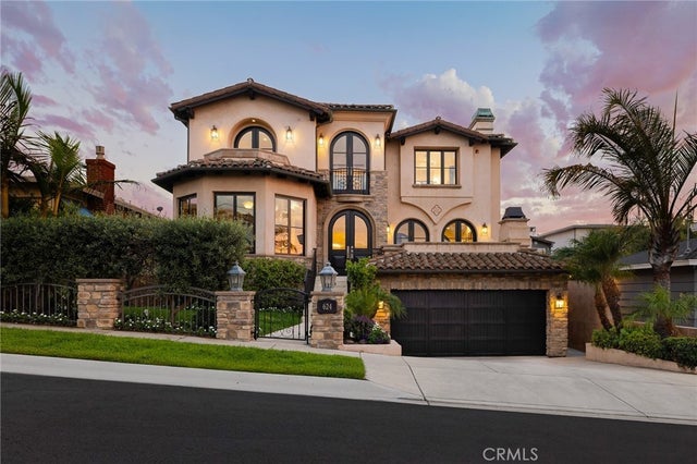 624 14th Street, Manhattan Beach.