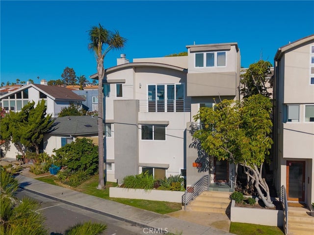 514 Ardmore, Hermosa Beach.