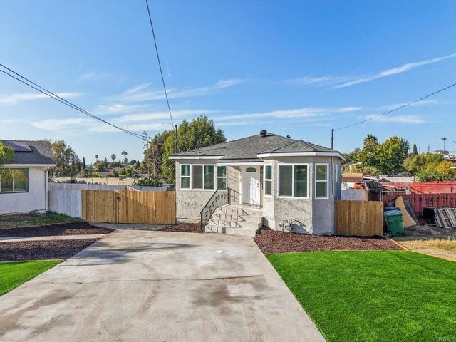 5412 Cervantes Avenue, San Diego