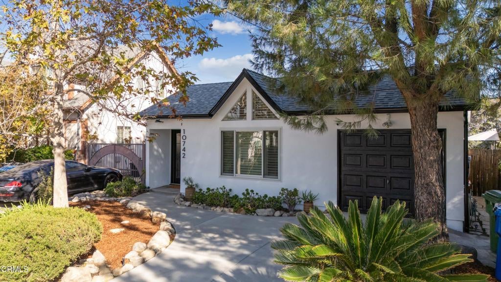 10742 Sharon Avenue, Los Angeles