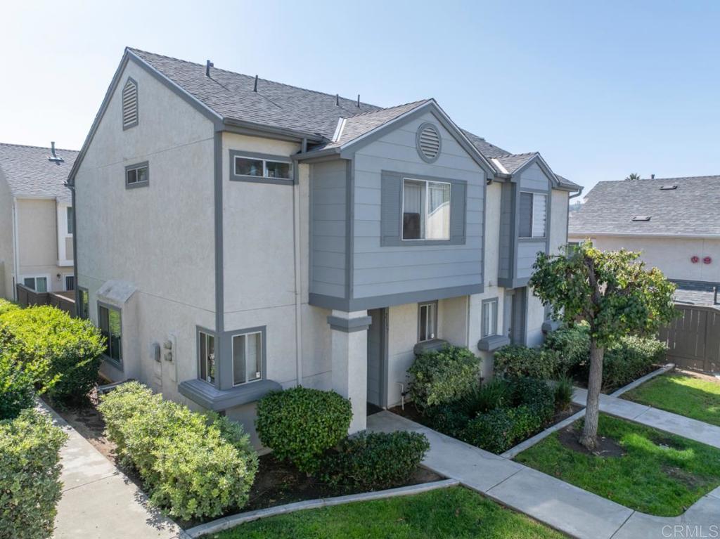 Photo of Listing #PTP2508356