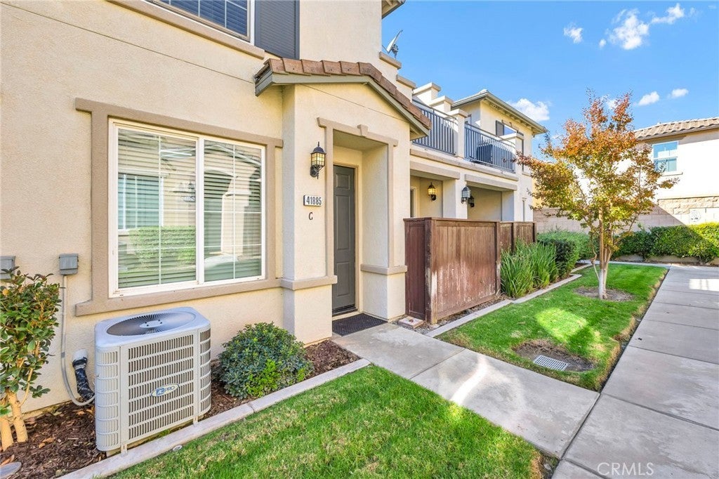 Photo of Listing #SW25254468