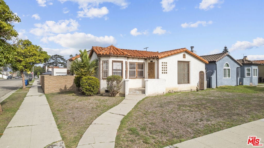 Photo of Listing #25615427