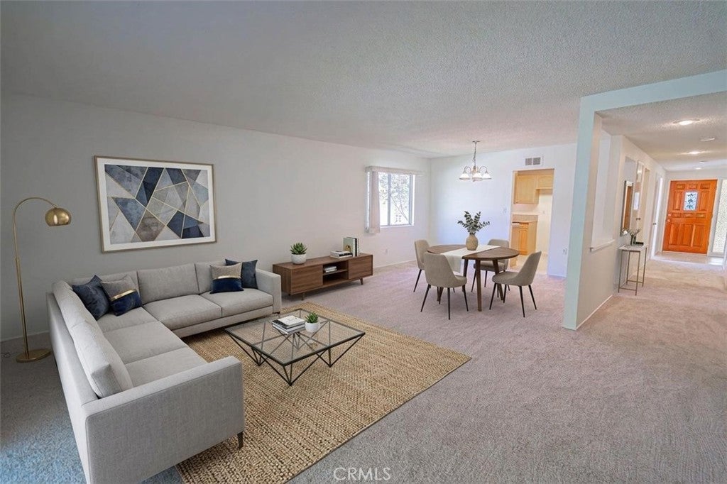 Photo of Listing #SR25251896