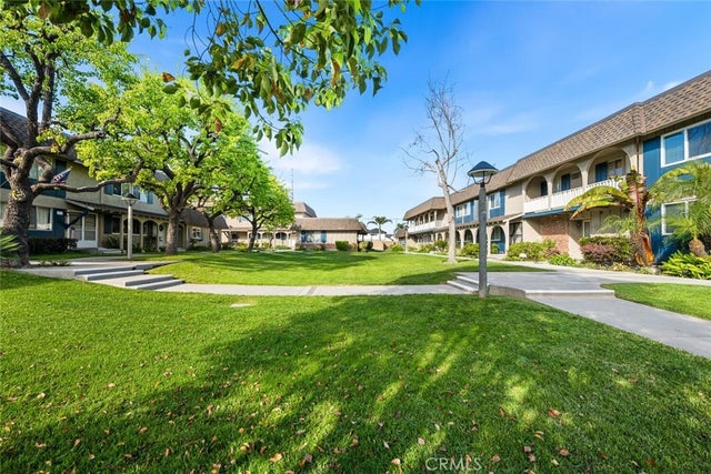 4385 Larwin, Cypress