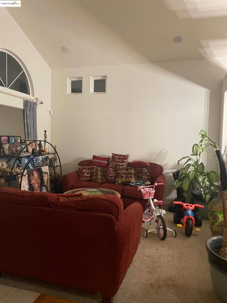 Photo of Listing #41116789