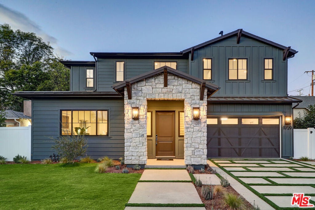 Photo of Listing #25615333