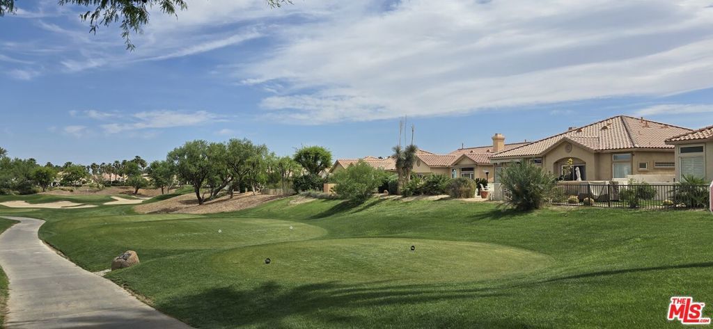 Photo of Listing #25614859