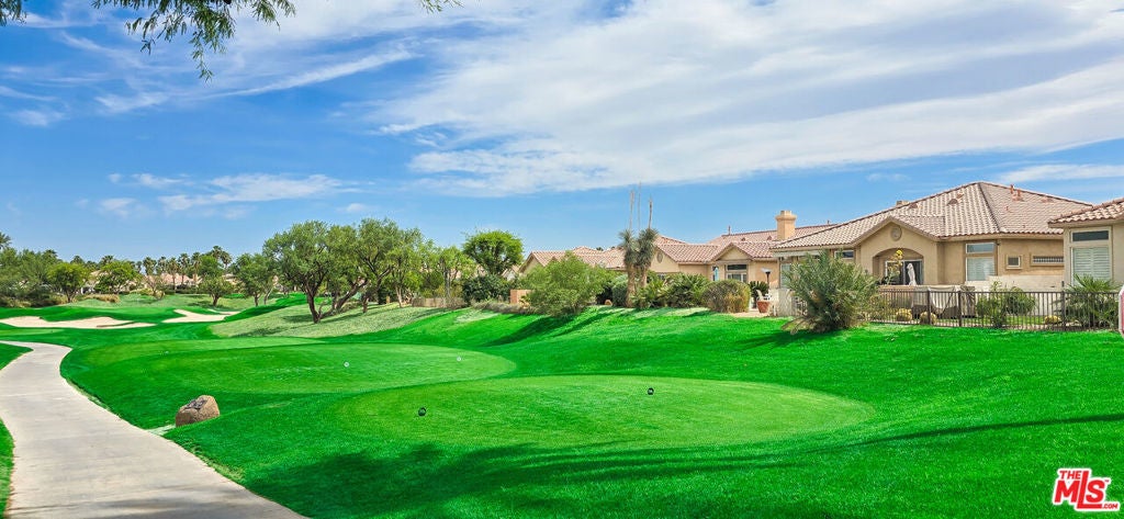 Photo of Listing #25614859