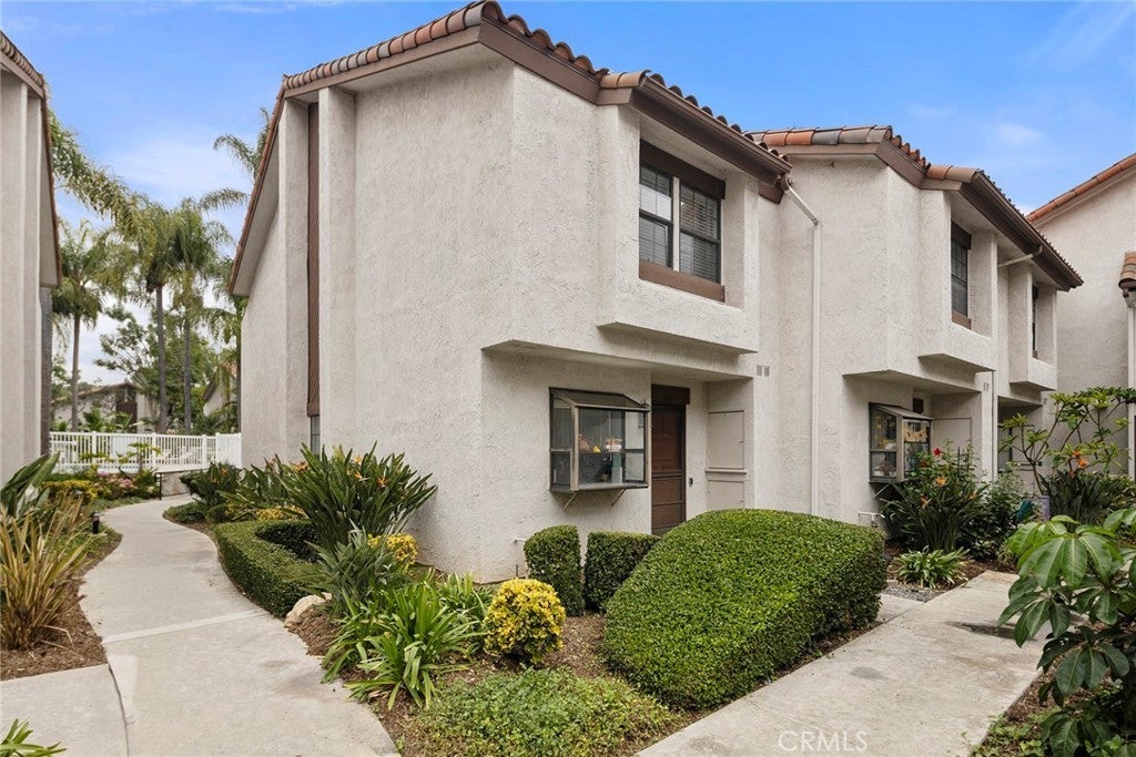 Photo of Listing #PW25253241