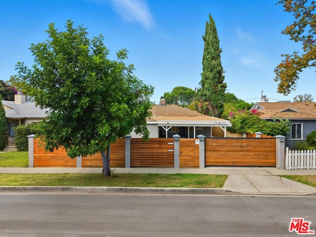 18149 Welby Way, Reseda