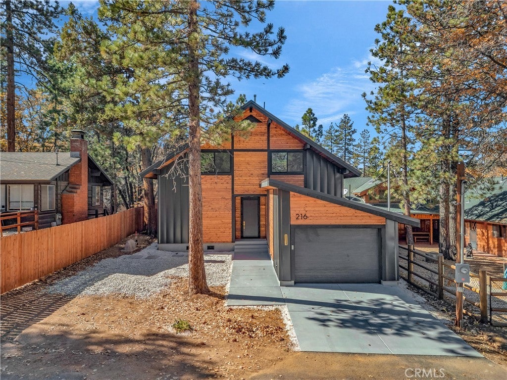 216 Leonard Lane, Big Bear