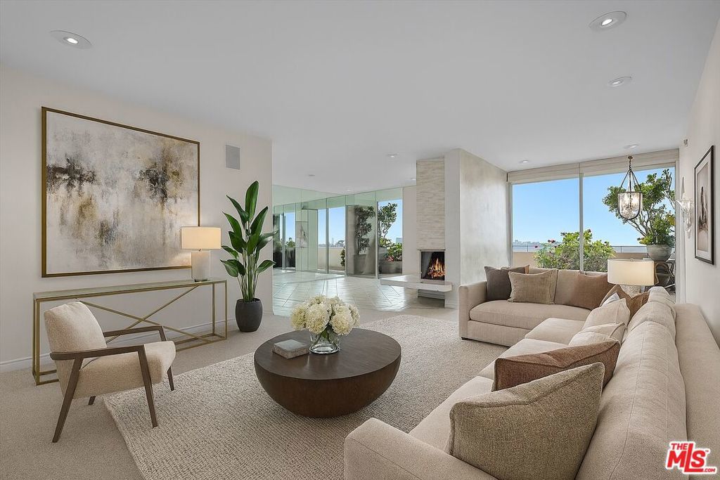 Photo of Listing #25615761