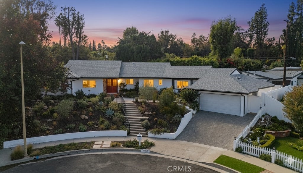 Photo of Listing #SR25255229