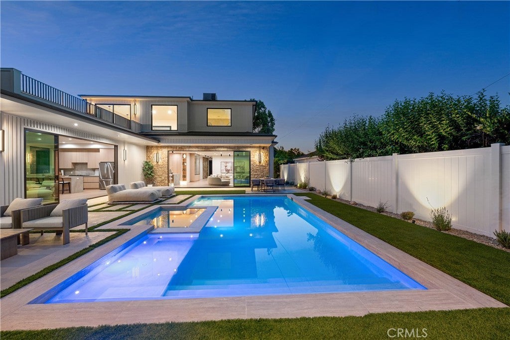 Photo of Listing #SR25255601