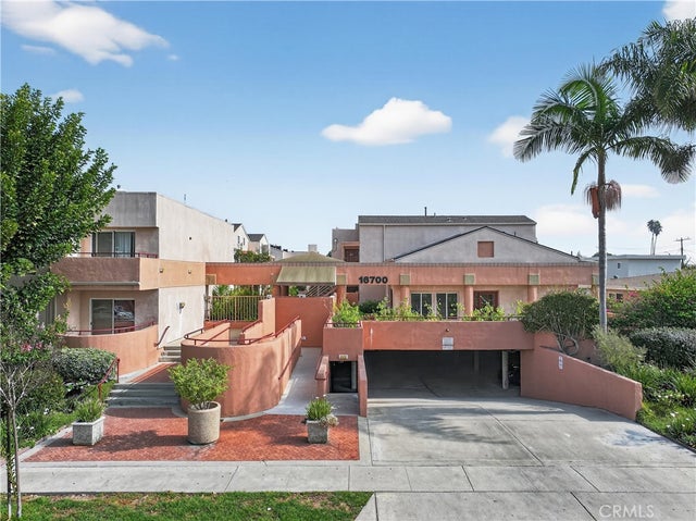 16700 Yukon Avenue 202, Torrance.