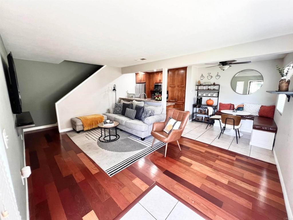 12118 Lemon Crest Drive 2, Lakeside