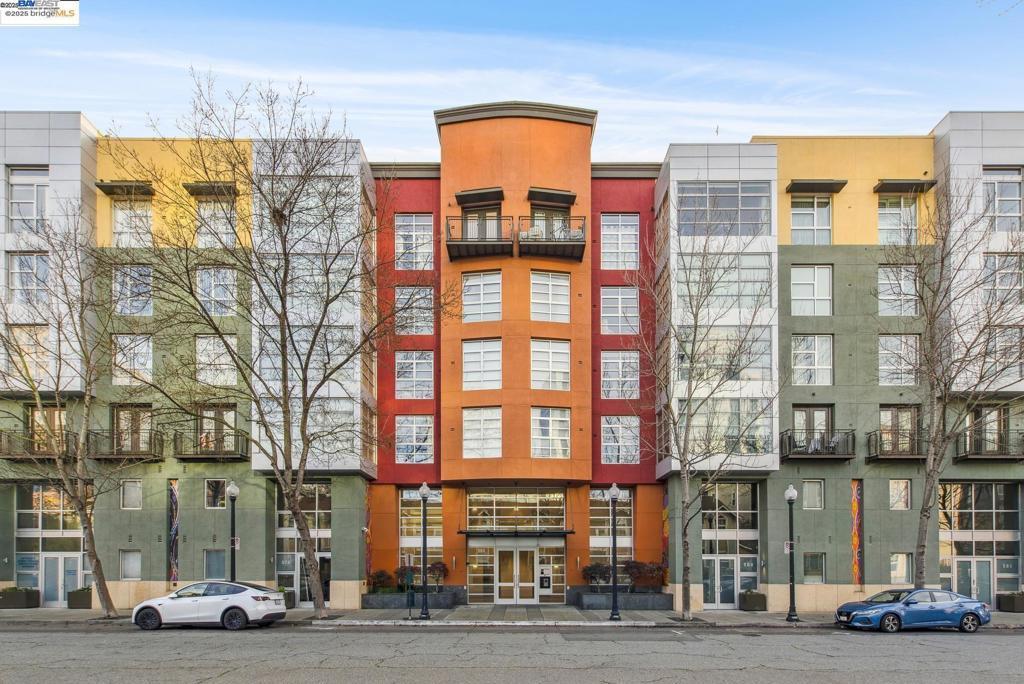 Photo of Listing #41116903