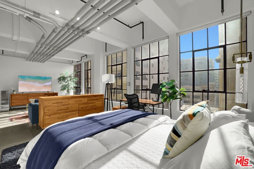 Photo of Listing #25616199