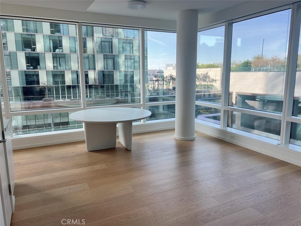 Photo of Listing #WS25252962