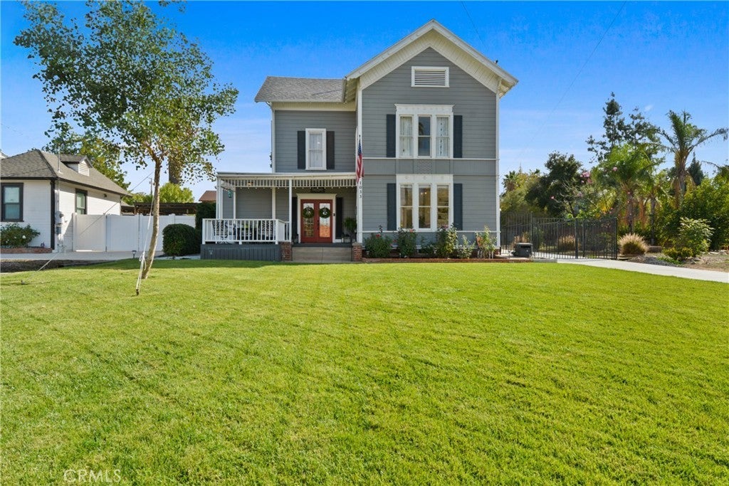 Photo of Listing #IV25255940