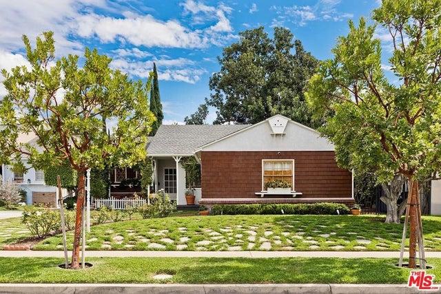 6910 Cantaloupe Avenue, Van Nuys