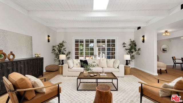 4559 Morella Avenue, Studio City