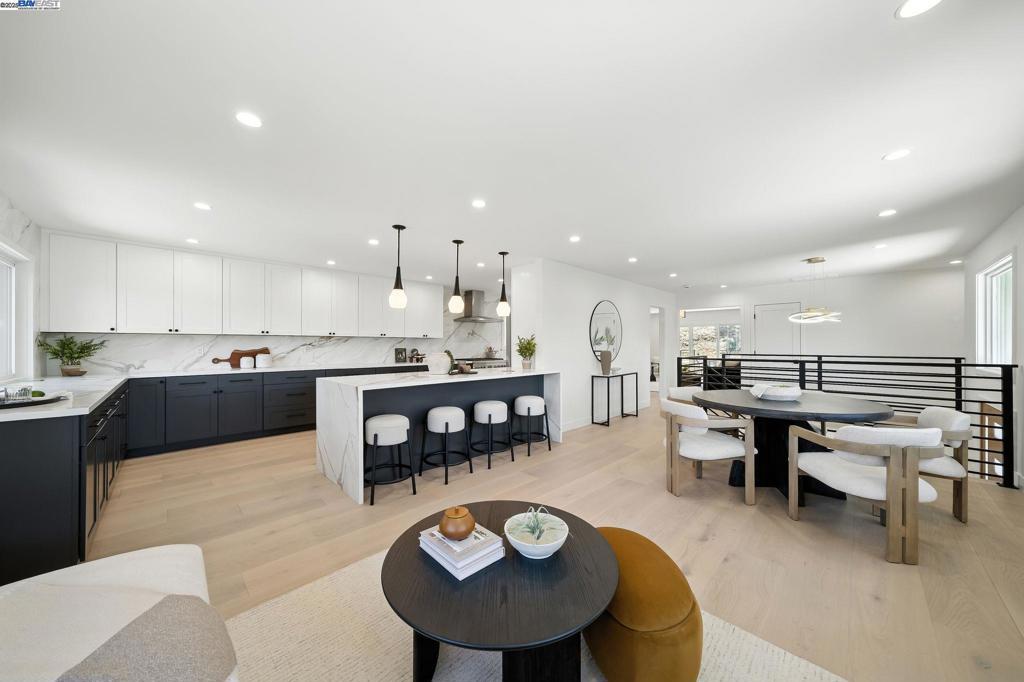 Photo of Listing #41116943