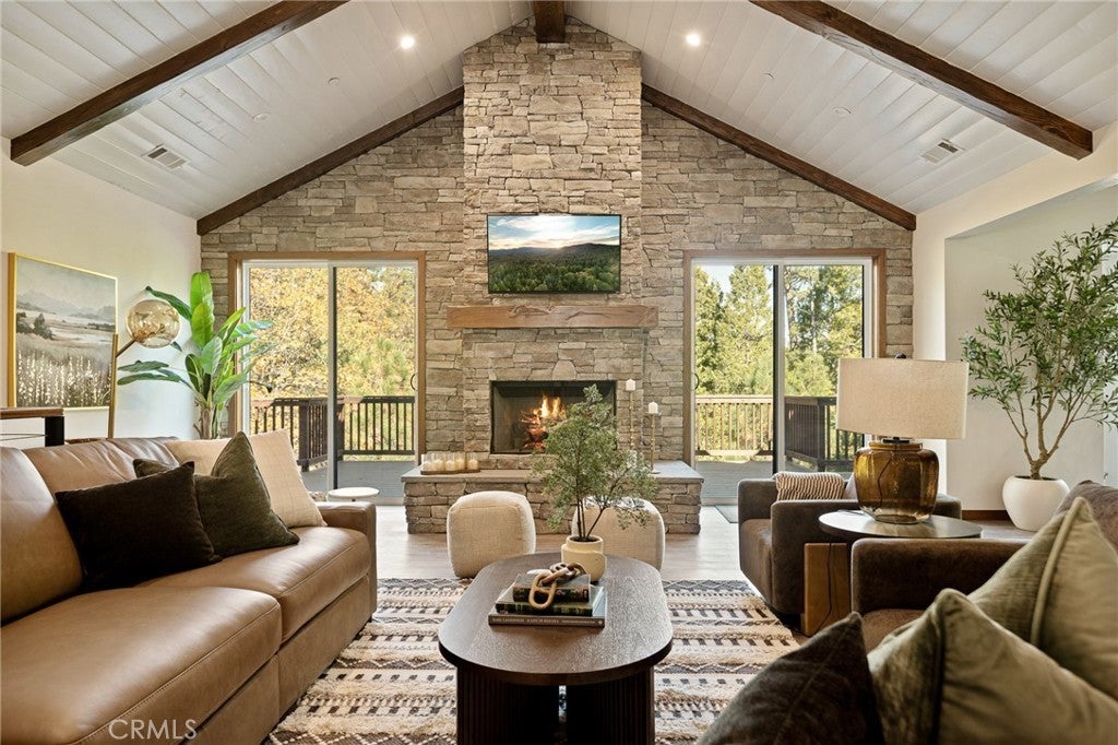 Photo of Listing #IG25256114