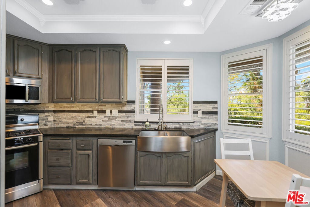 Photo of Listing #25616057