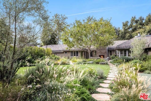 7 Latimer Road, Santa Monica