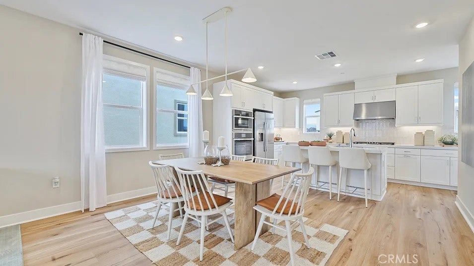 Photo of Listing #OC25256220