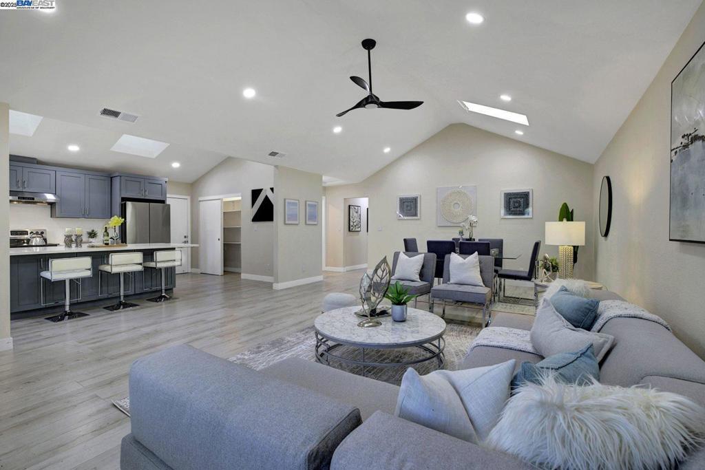 Photo of Listing #41116965