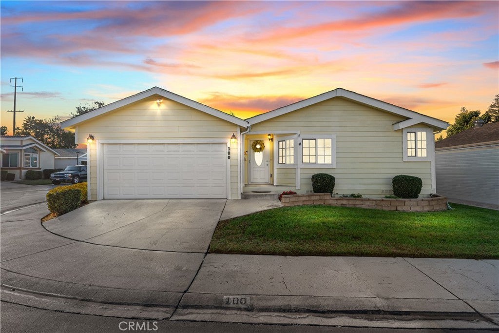 Photo of Listing #IV25255448