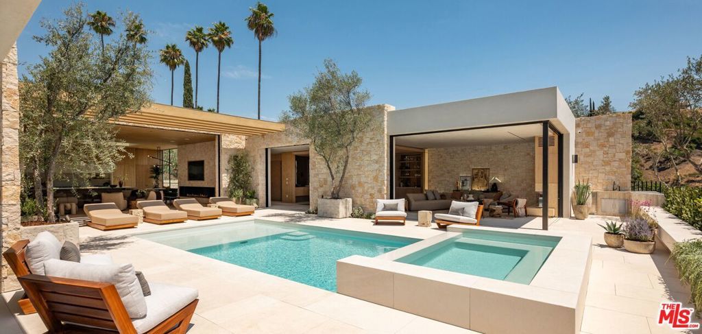 Photo of Listing #25616527