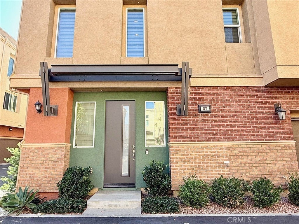 422 W Route 66 87, Glendora