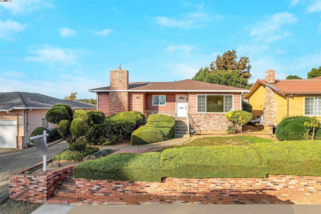 Photo of Listing #41116977