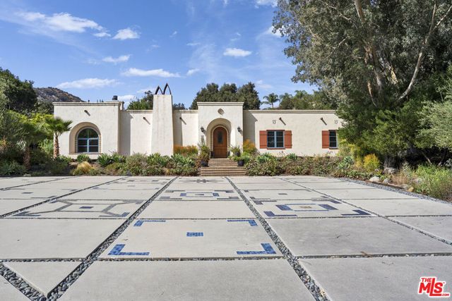1487 Meadowcrest Circle, Corona
