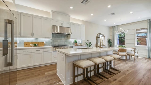 638 Snowberry Place, Montebello