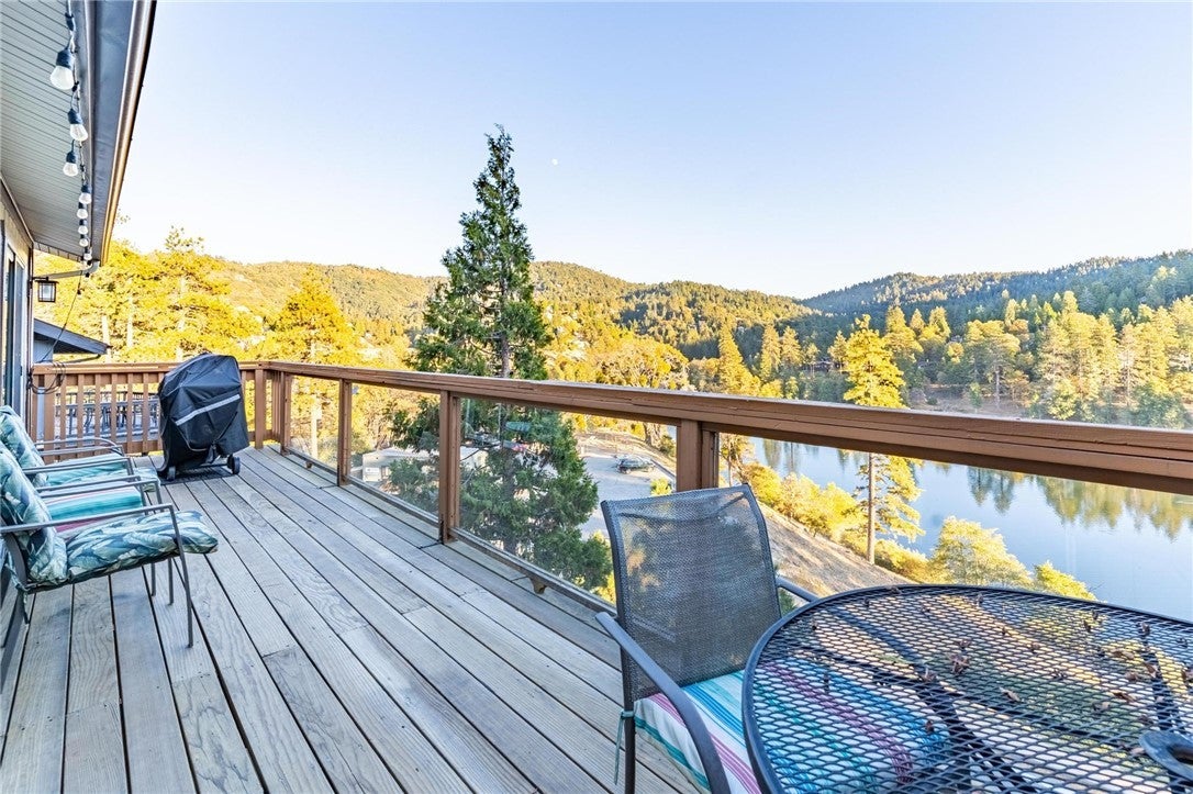 Photo of Listing #IV25255958