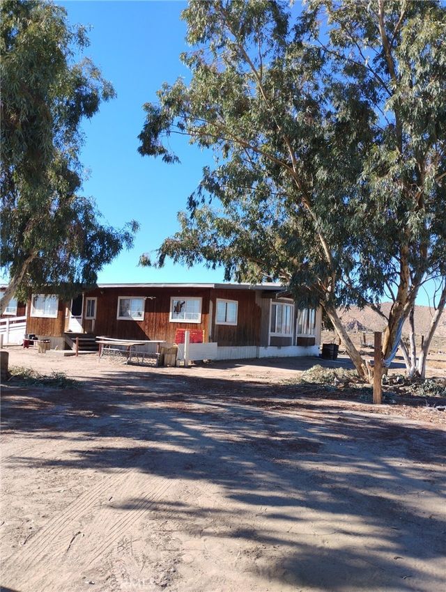 2551 Bella Vista Drive, Adelanto