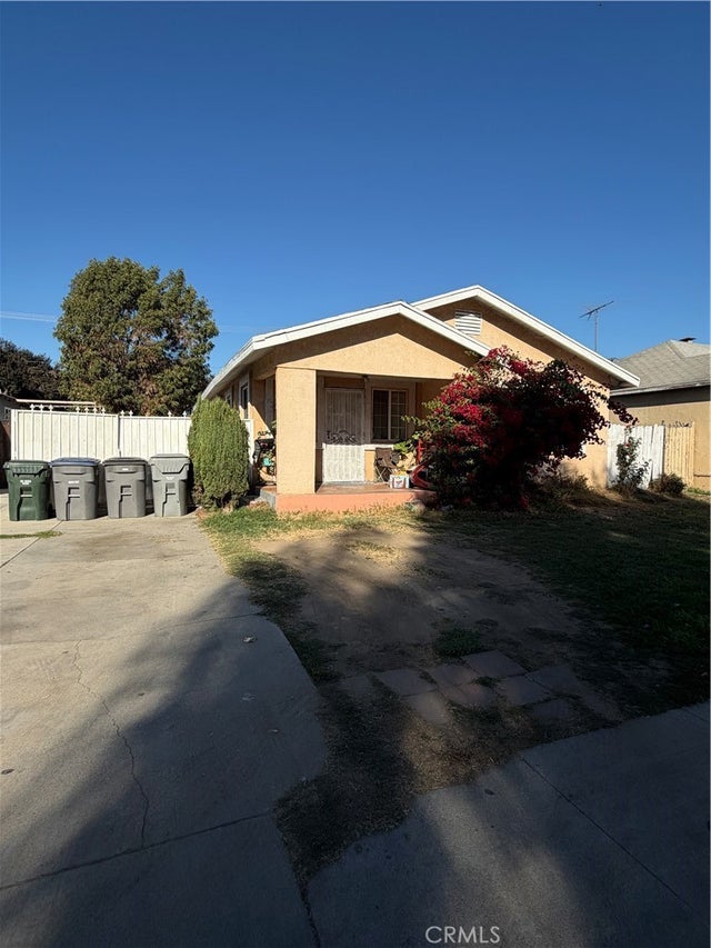 3633 Platt, Lynwood