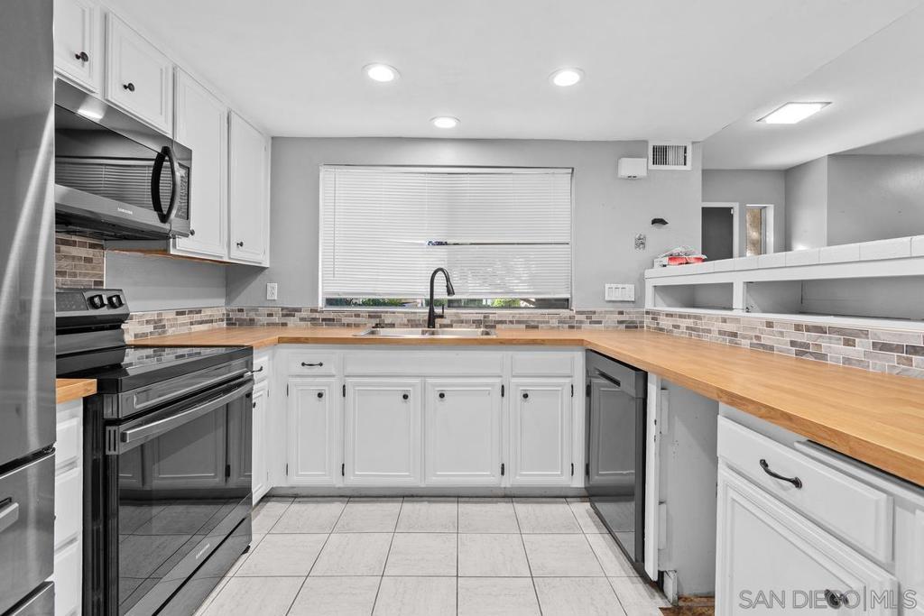 23823 Green Haven Lane, Ramona