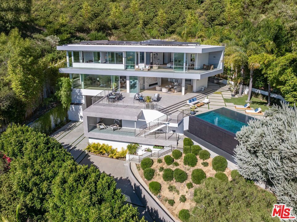 Photo of Listing #25616585