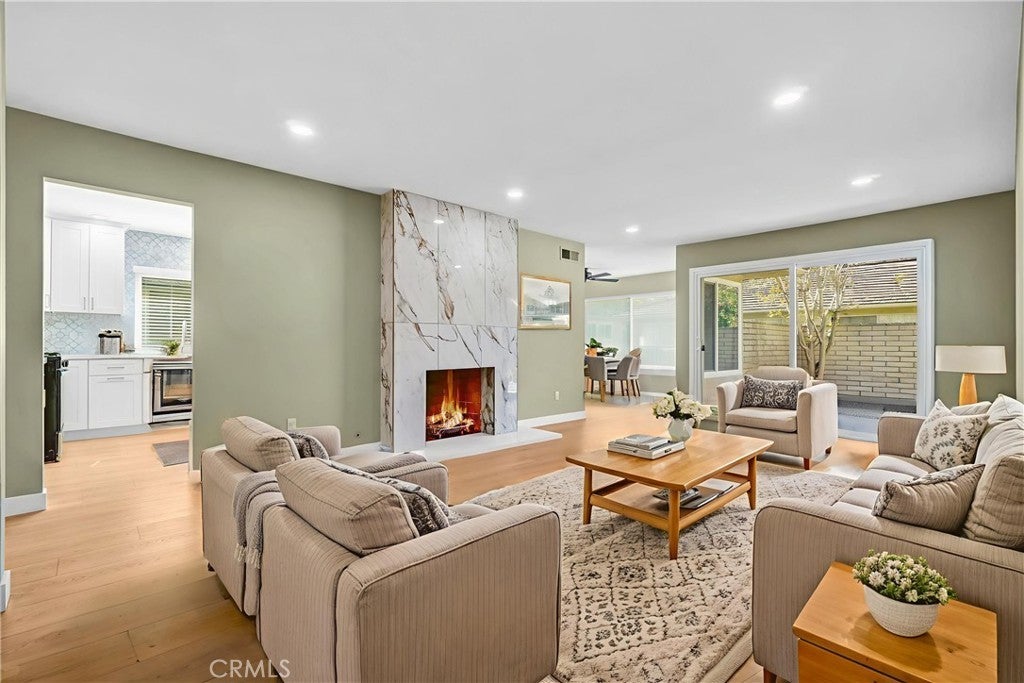 Photo of Listing #OC25247220