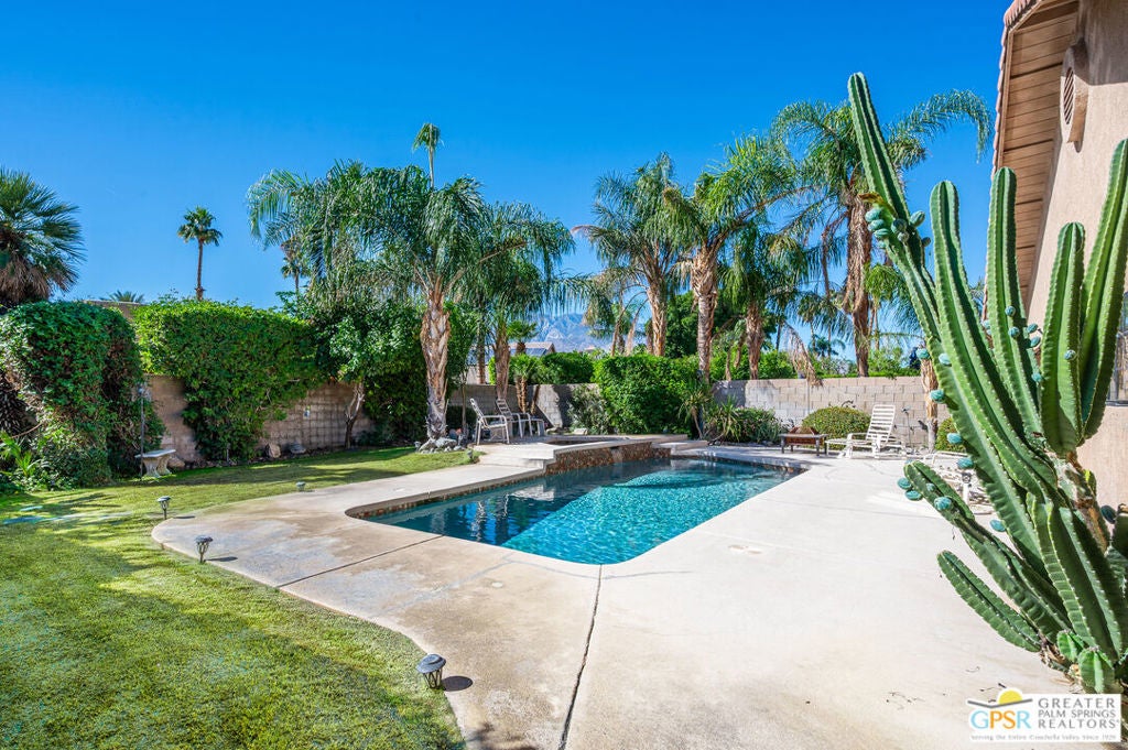 Photo of Listing #25615315PS