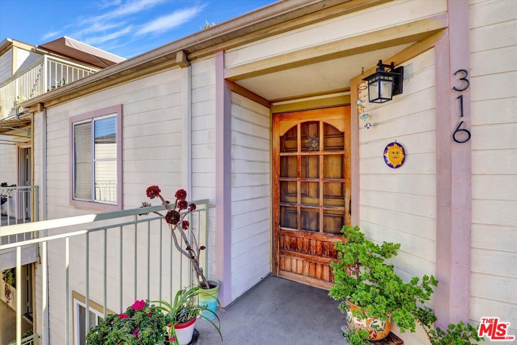 Photo of Listing #25613305