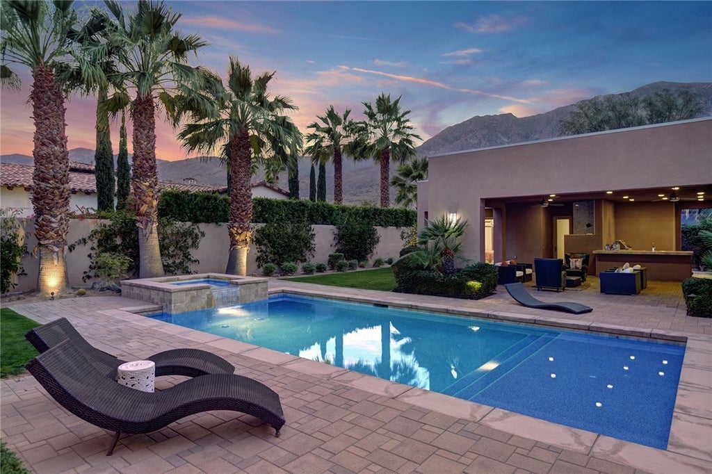 575 Bella Cara Way, Palm Springs