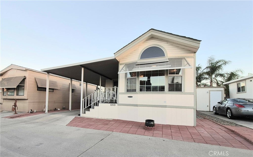 Photo of Listing #SW25257257