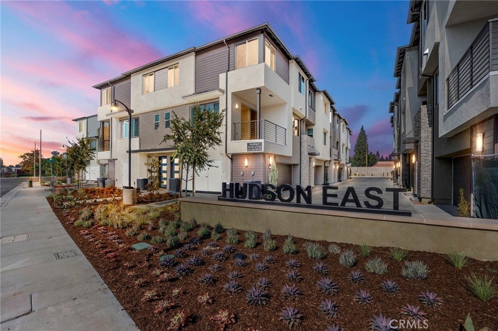 Photo of Listing #OC25257298